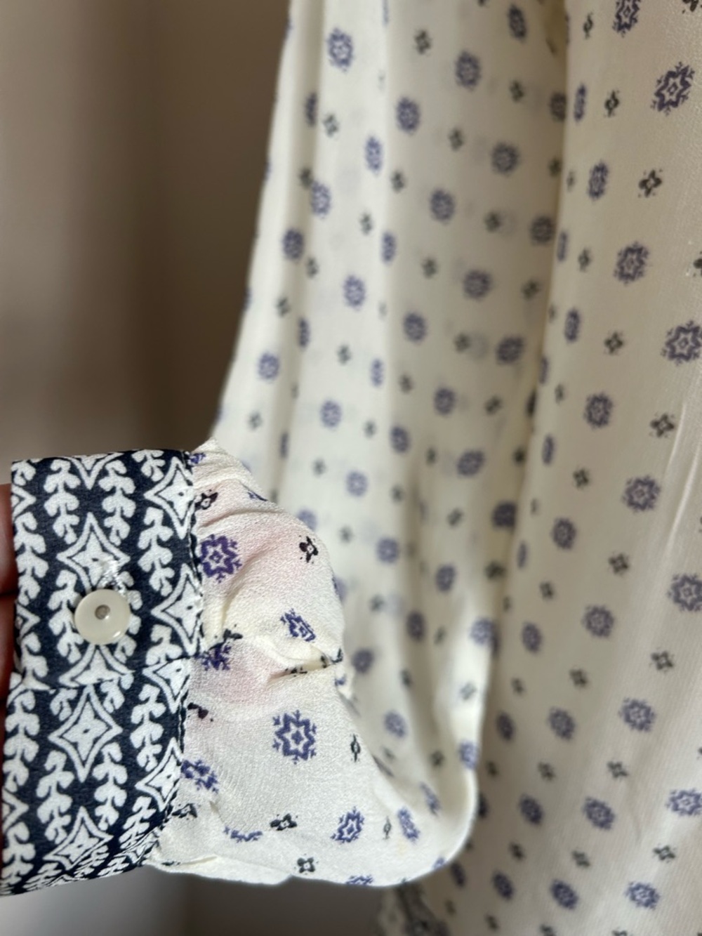 Part Two Cream/Blue Crepe Chiffon Tunic - like new. - Picture 8 of 12
